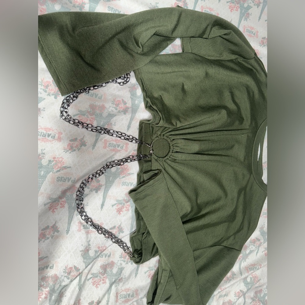 Long sleeve crop top